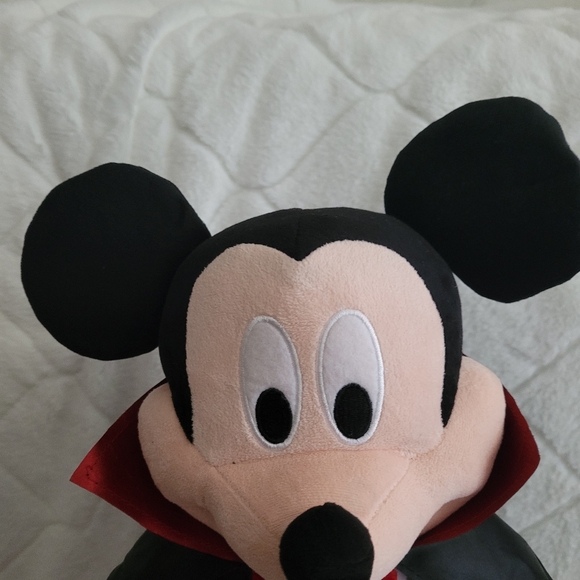 Halloween Greeter 25" Mickey Mouse Vampire - Picture 4 of 7